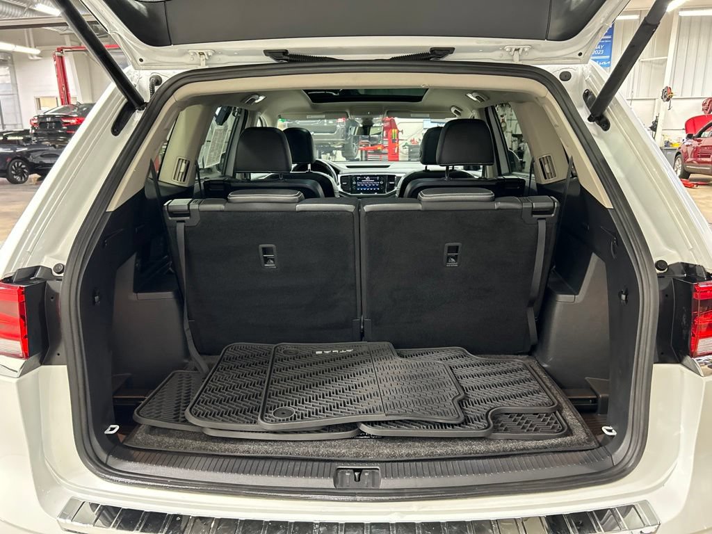 Used 2022 Volkswagen Atlas SEL Premium AWD/4WD image 30