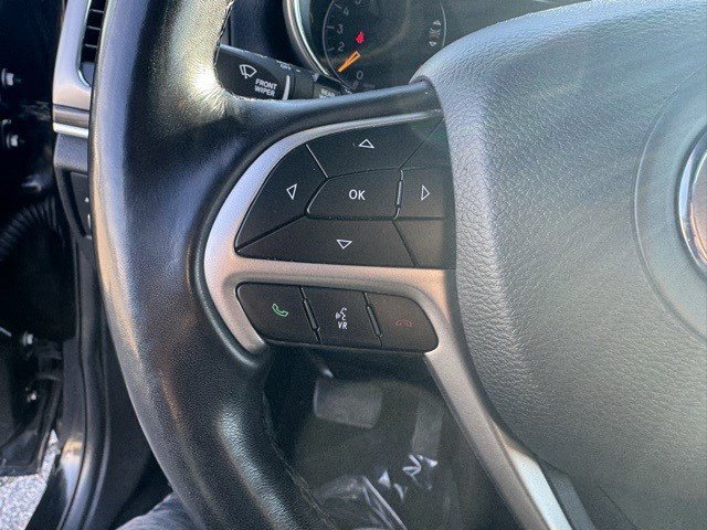 Used 2022 Jeep Grand Cherokee Limited w/ Trailer Tow Group IV image 14