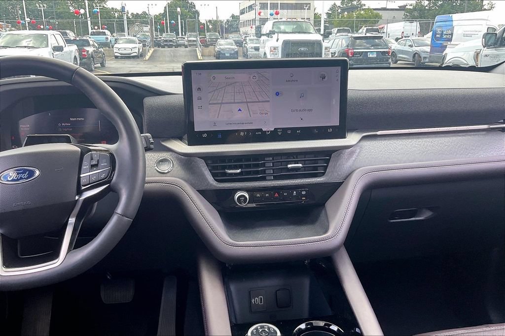 Certified 2026 Ford Explorer Platinum AWD/4WD image 5