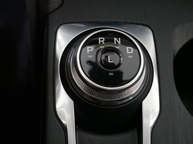 Certified 2025 Ford Escape Platinum image 22