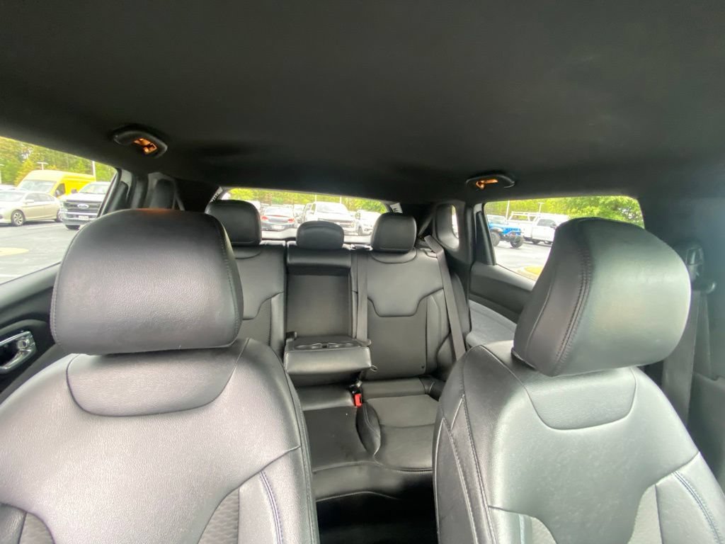 Used 2024 Jeep Compass Latitude AWD/4WD image 28