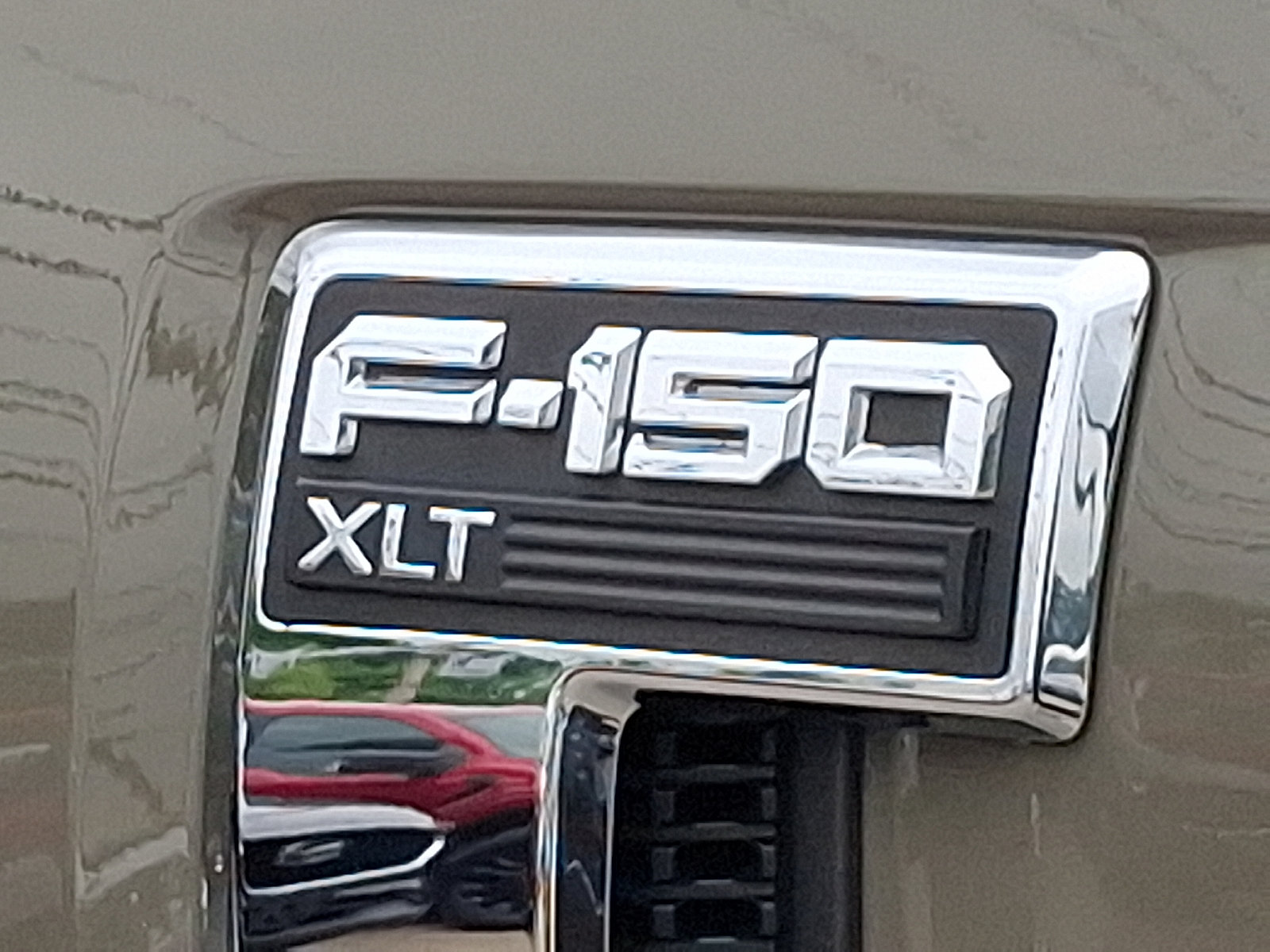 Certified 2025 Ford F150 XLT w/ Equipment Group 302A MID AWD/4WD image 31