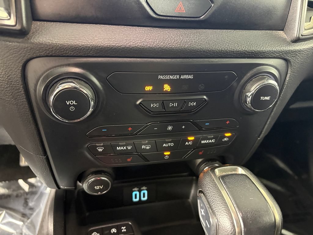 Certified 2021 Ford Ranger Lariat w/ Tremor Off-Road Package AWD/4WD image 20