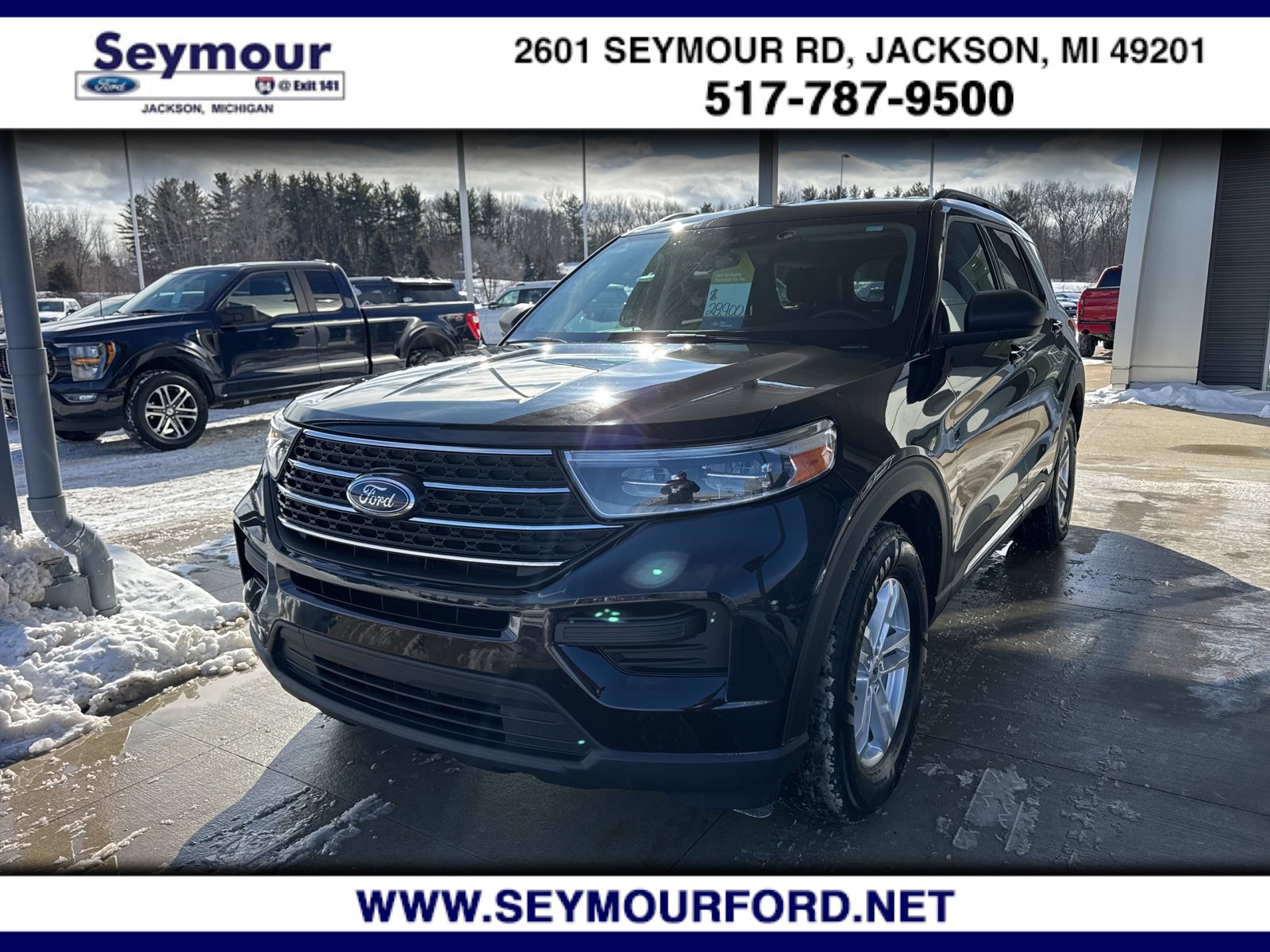 Certified 2023 Ford Explorer XLT image 1