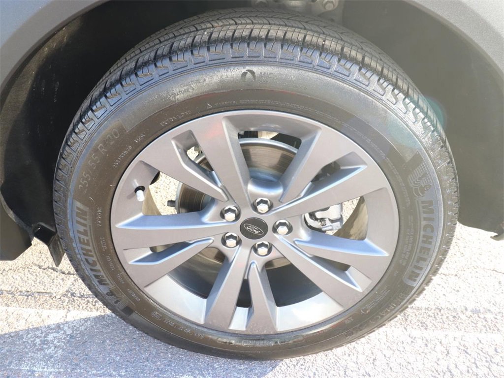 Certified 2023 Ford Explorer XLT w/ Equipment Group 202A image 23