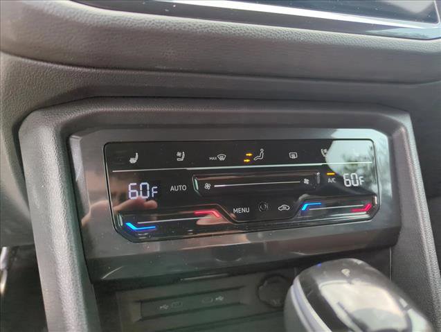 Used 2024 Volkswagen Tiguan SEL R-Line AWD/4WD image 11