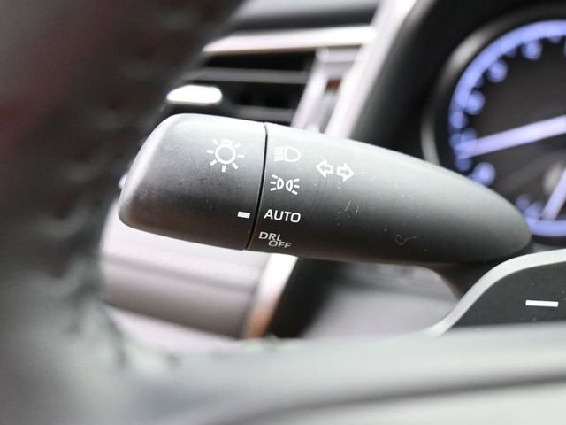 Used 2024 Toyota Camry SE w/ Convenience Package FWD image 23