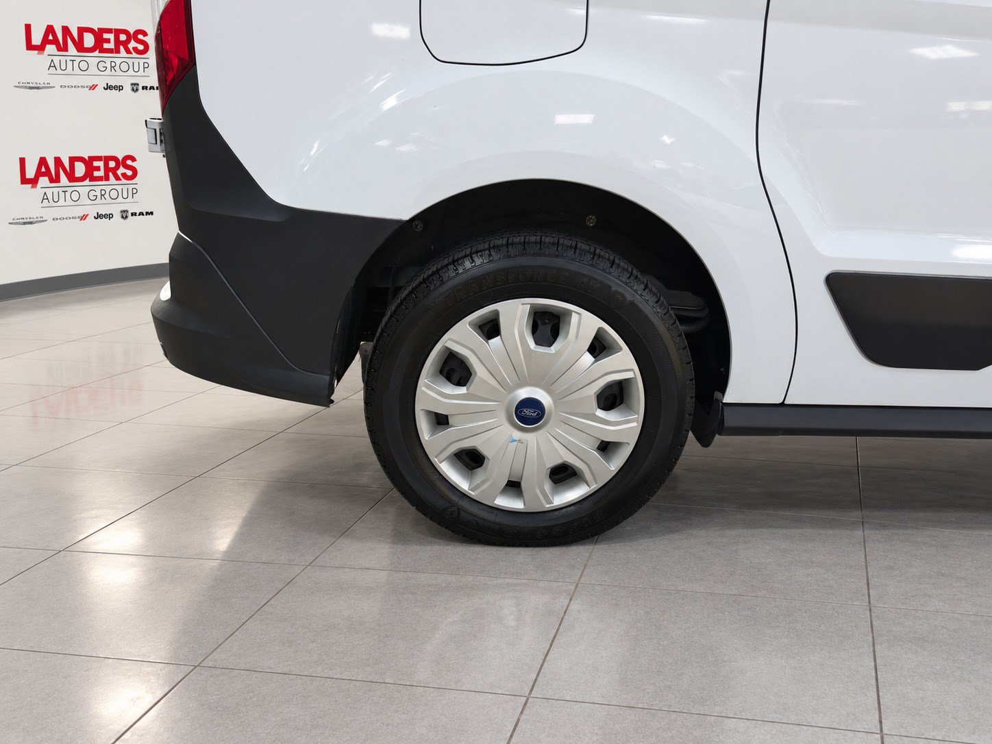 Certified 2020 Ford Transit Connect XL FWD image 10