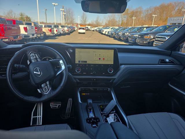 Used 2024 Lexus TX 500h AWD w/ Technology Package image 19