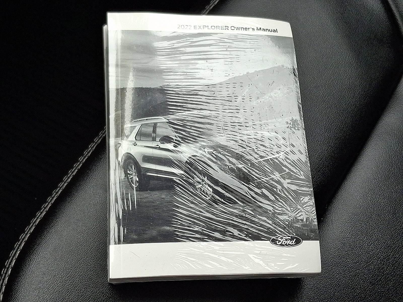 Certified 2022 Ford Explorer XLT w/ Equipment Group 202A image 26