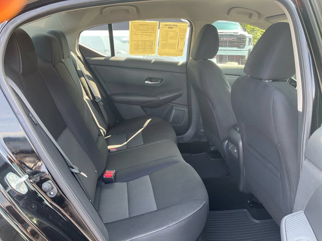 Used 2022 Nissan Sentra SV FWD image 13