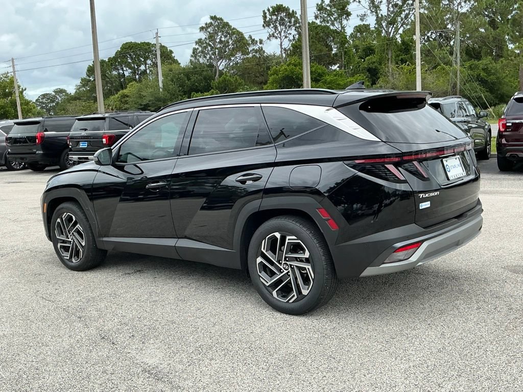 Used 2025 Hyundai Tucson Limited FWD image 5