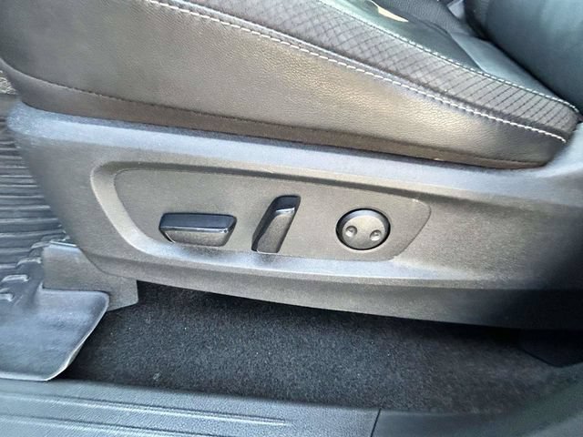 Used 2024 Nissan Pathfinder SL w/ SL Premium Package FWD image 21
