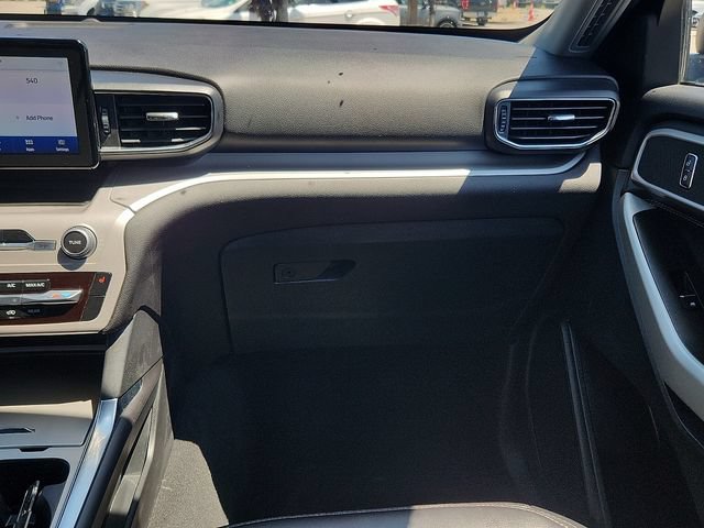 Certified 2023 Ford Explorer XLT w/ Equipment Group 202A AWD/4WD image 10