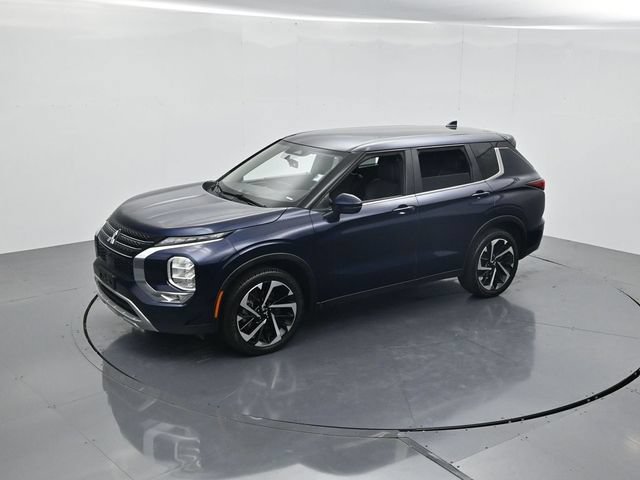 Used 2023 Mitsubishi Outlander SE FWD image 47