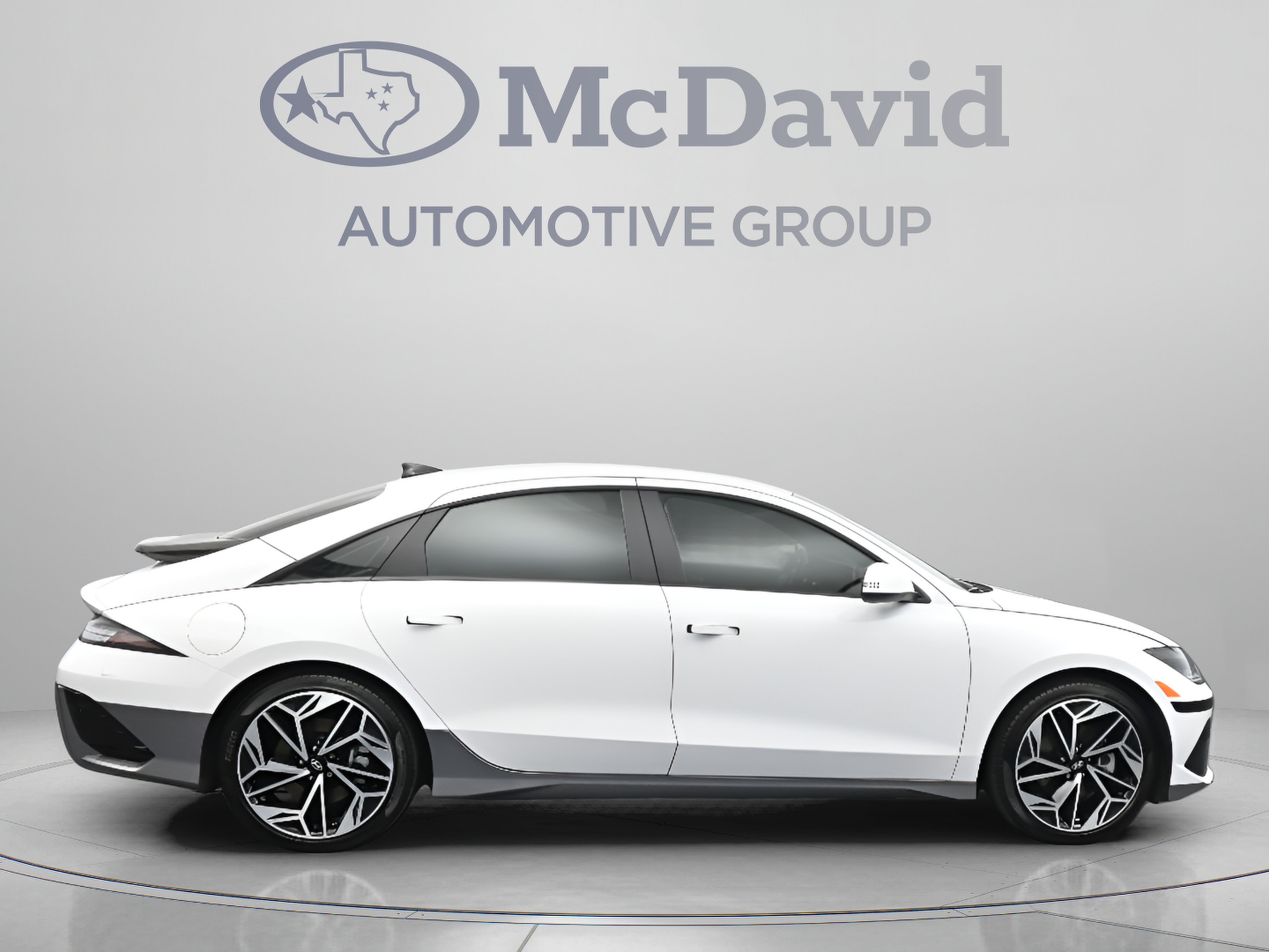 Used 2025 Hyundai Ioniq 6 SEL RWD image 9