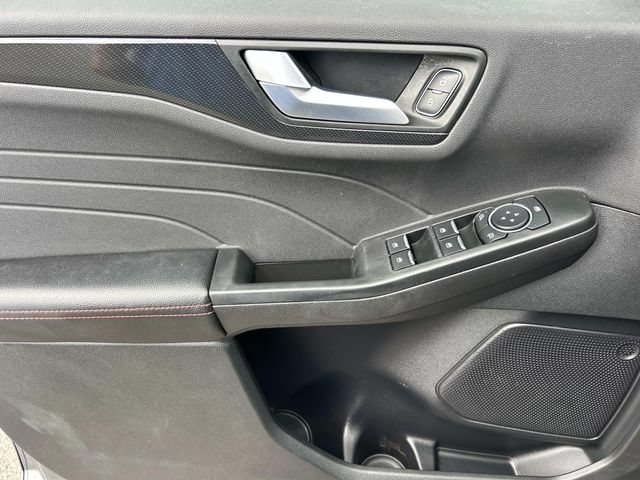 Certified 2023 Ford Escape ST-Line w/ Tech Pack #1 AWD/4WD image 30