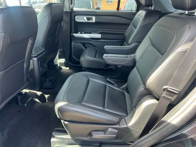 Certified 2023 Ford Explorer XLT w/ Equipment Group 202A AWD/4WD image 20