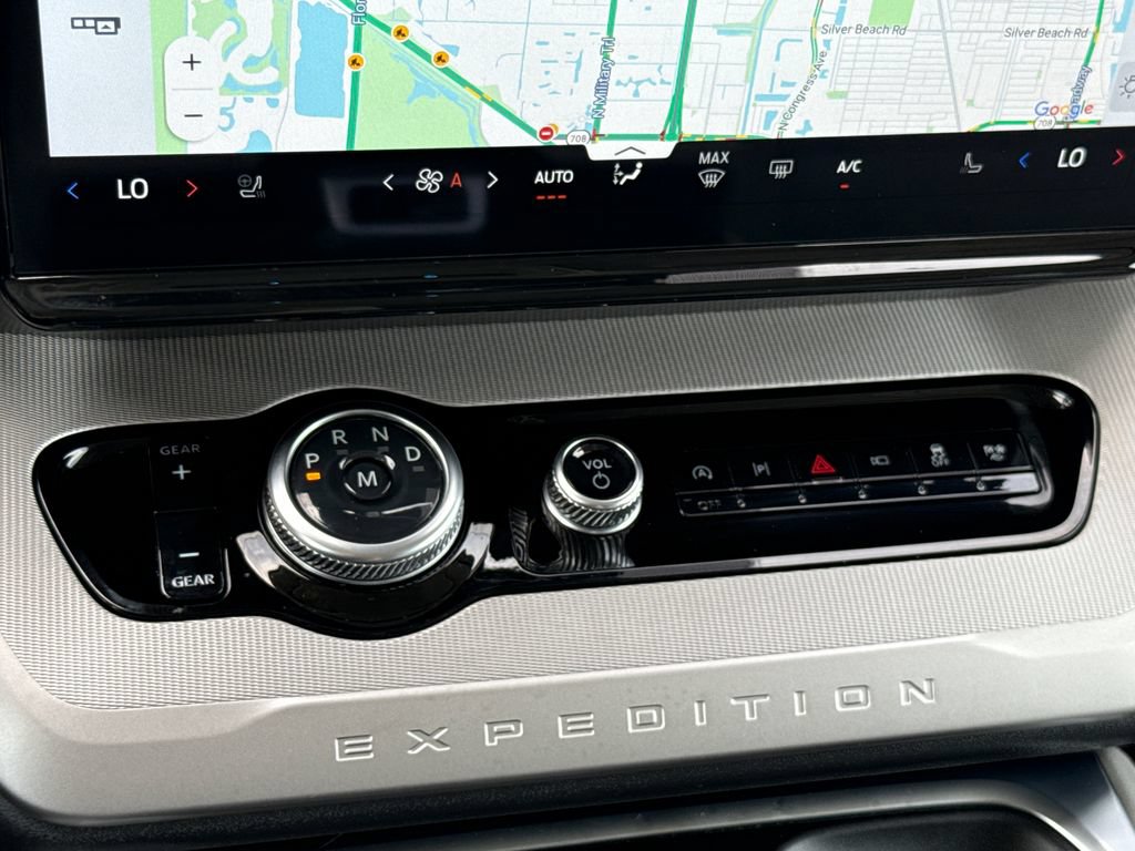 Certified 2025 Ford Expedition Active RWD image 25