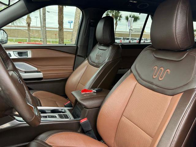 Certified 2024 Ford Explorer King Ranch w/ Technology Package RWD image 20
