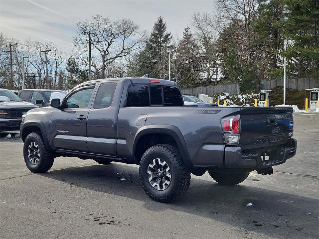 Used 2021 Toyota Tacoma TRD Off-Road w/ Technology Package image 2