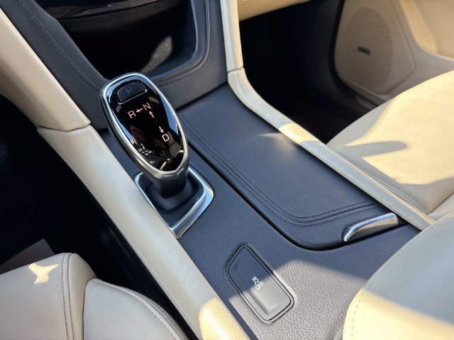 Used 2017 Cadillac XT5 FWD image 34