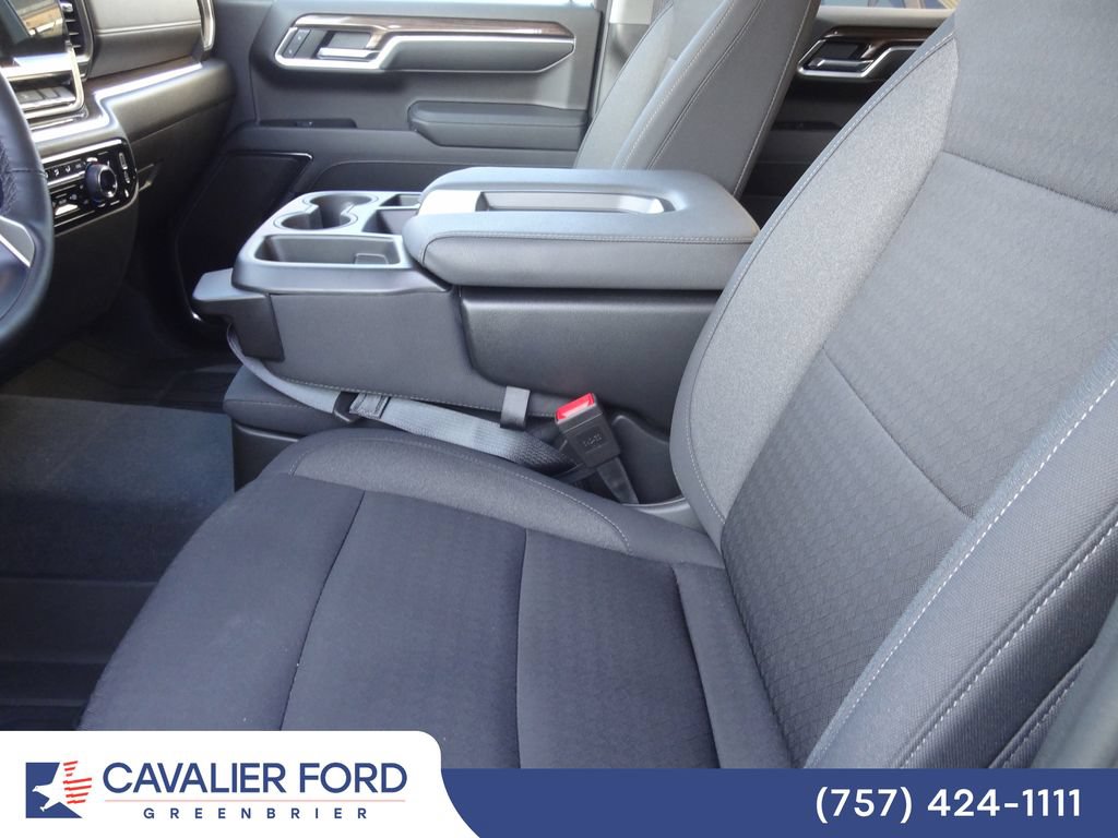 Used 2024 Chevrolet Silverado 1500 LT AWD/4WD image 8