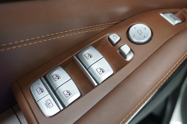 Used 2024 BMW X7 xDrive40i w/ Executive Package AWD/4WD image 18