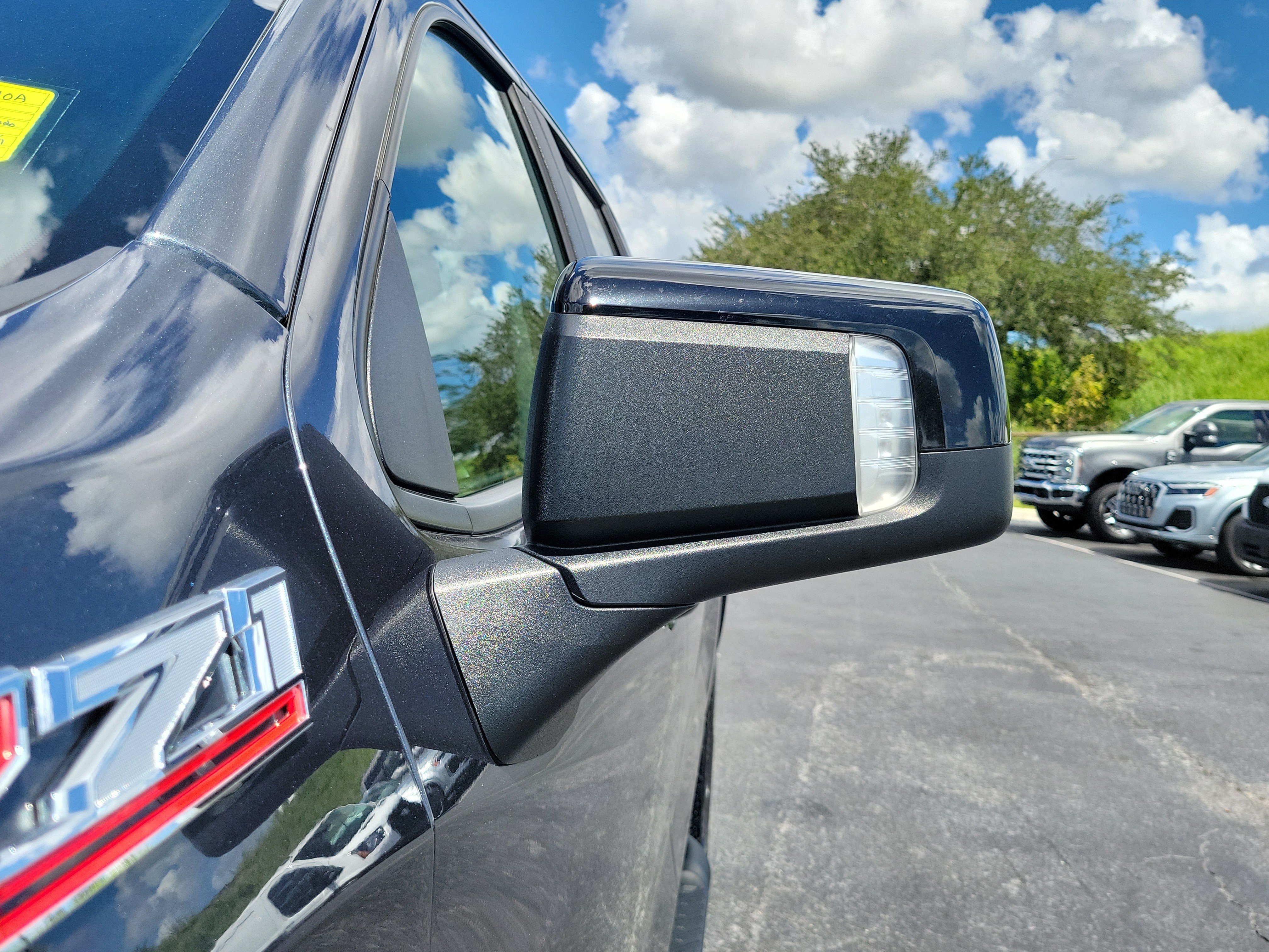 Used 2020 Chevrolet Silverado 1500 LT Trail Boss AWD/4WD image 4