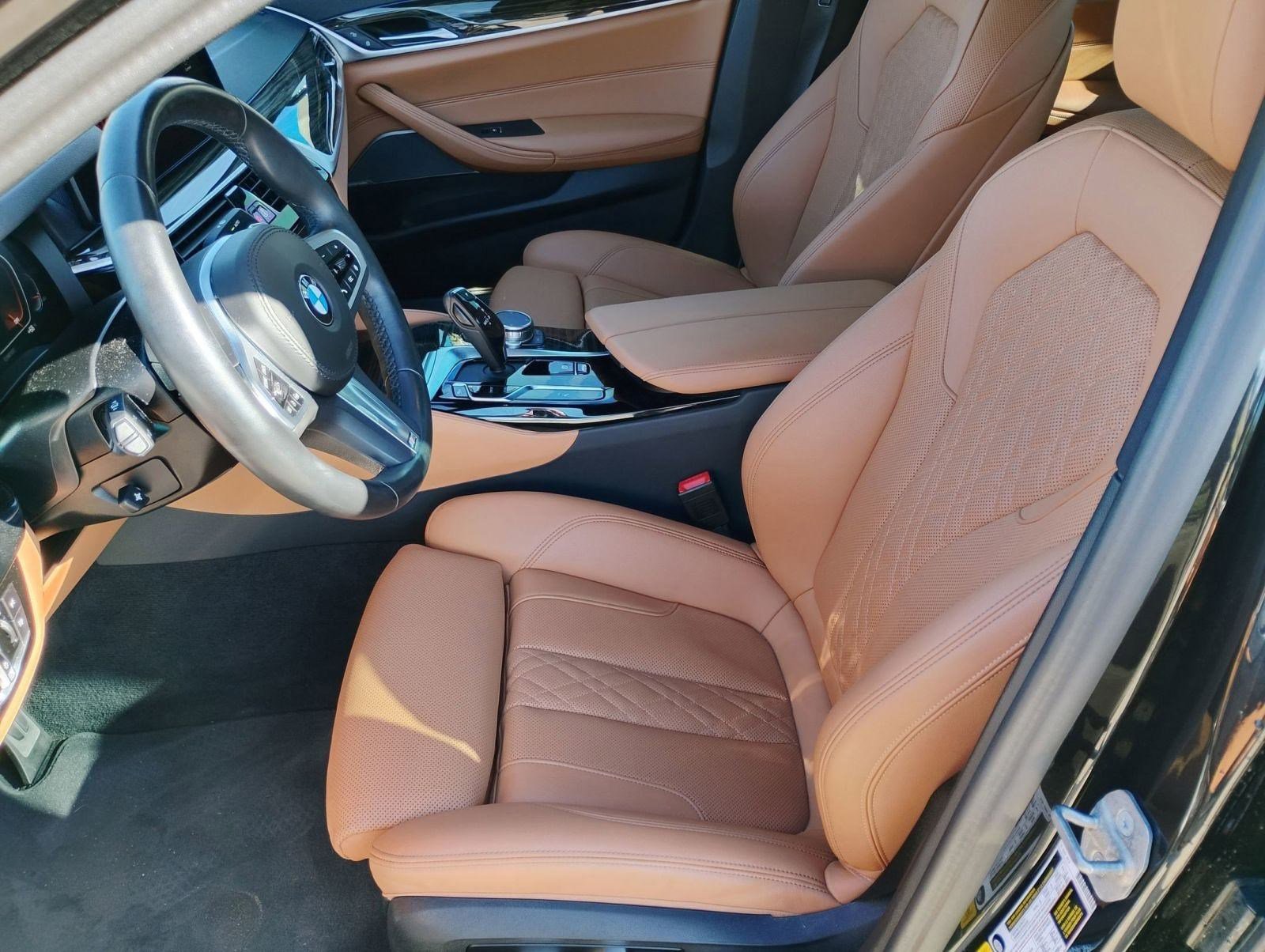 Used 2023 BMW 530i 530i w/ M Sport Package image 4