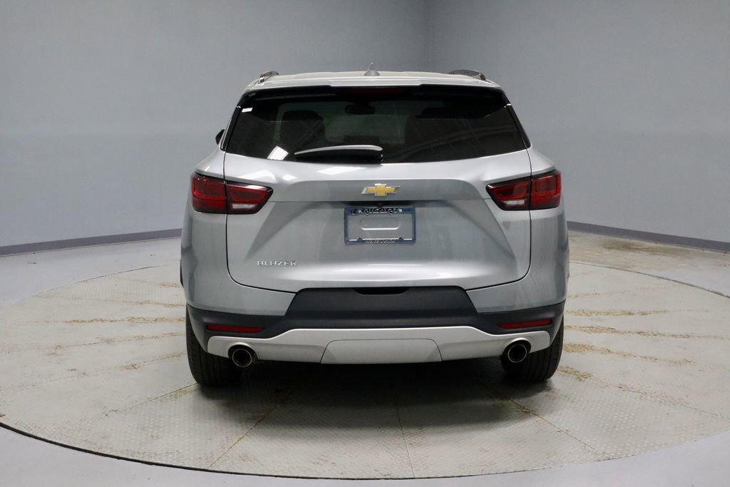 Used 2023 Chevrolet Blazer LT w/ Convenience Package FWD image 10