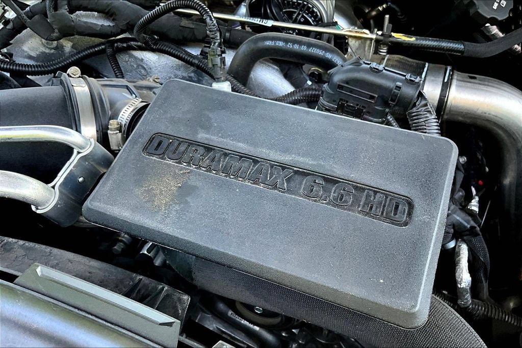 Used 2025 Chevrolet Silverado 2500 LT w/ Convenience Package AWD/4WD image 34