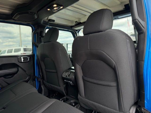 Used 2022 Jeep Gladiator Sport AWD/4WD image 18