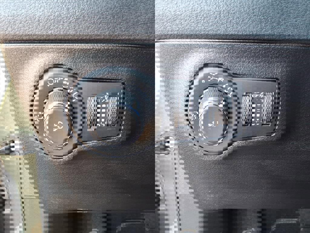 Used 2021 Jeep Compass Latitude image 20