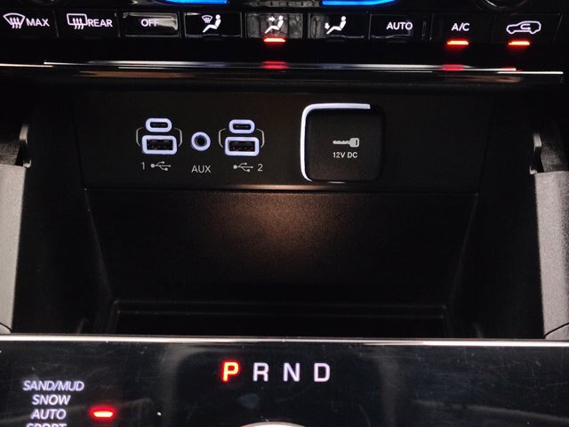 Used 2023 Jeep Grand Cherokee Limited AWD/4WD image 38