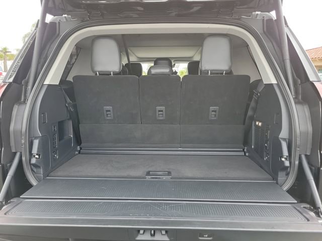 Certified 2025 Ford Expedition Active AWD/4WD image 28