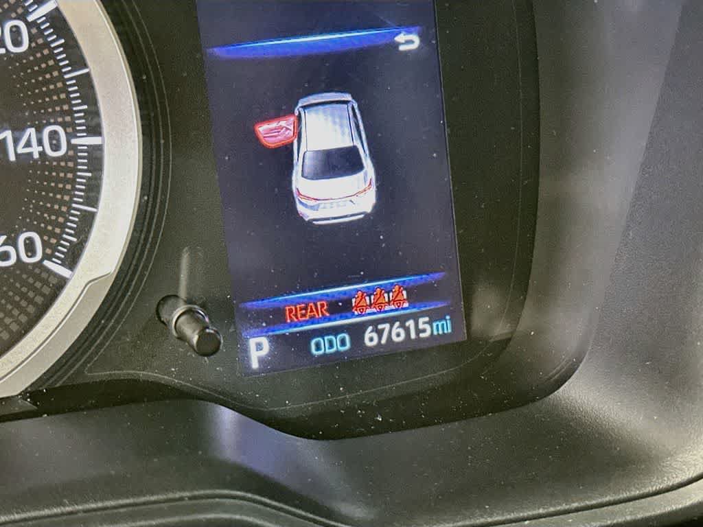Used 2022 Toyota Corolla SE FWD image 19