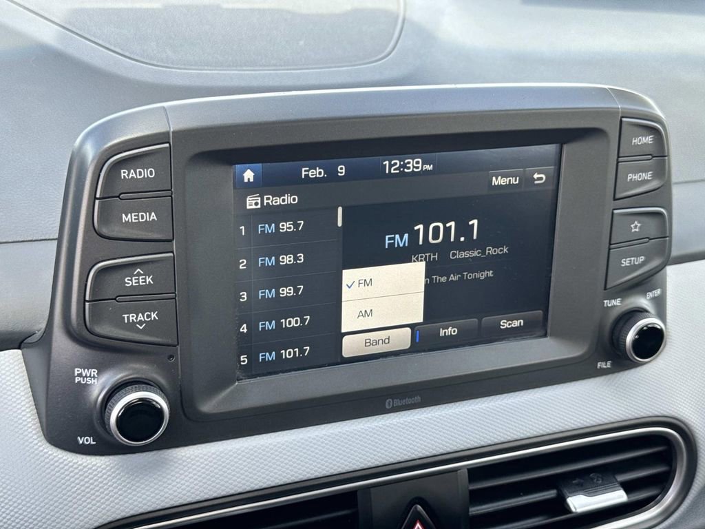 Used 2021 Hyundai Kona SE image 13