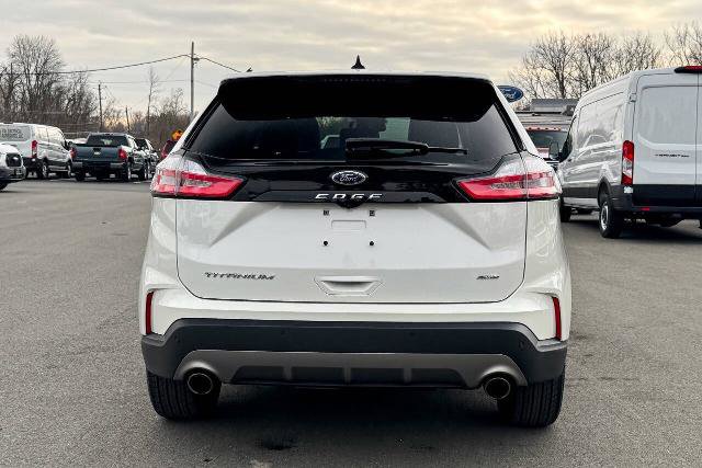 Certified 2022 Ford Edge Titanium AWD/4WD image 4