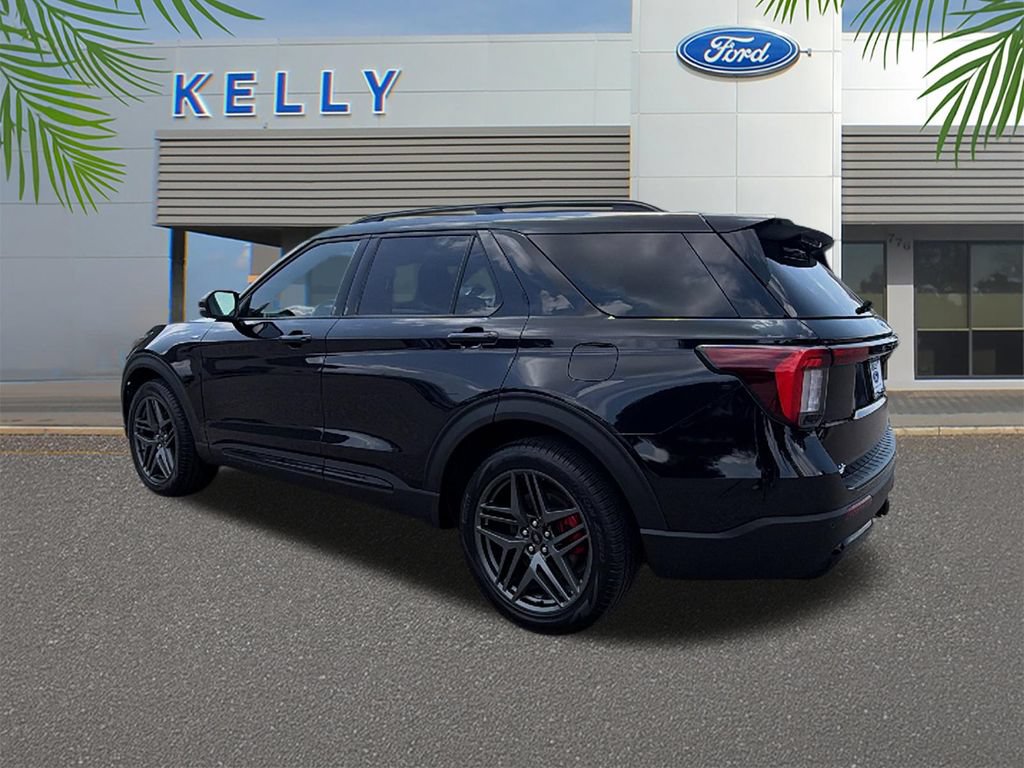 Certified 2026 Ford Explorer ST-Line w/ ST-Line Street Pack RWD image 3