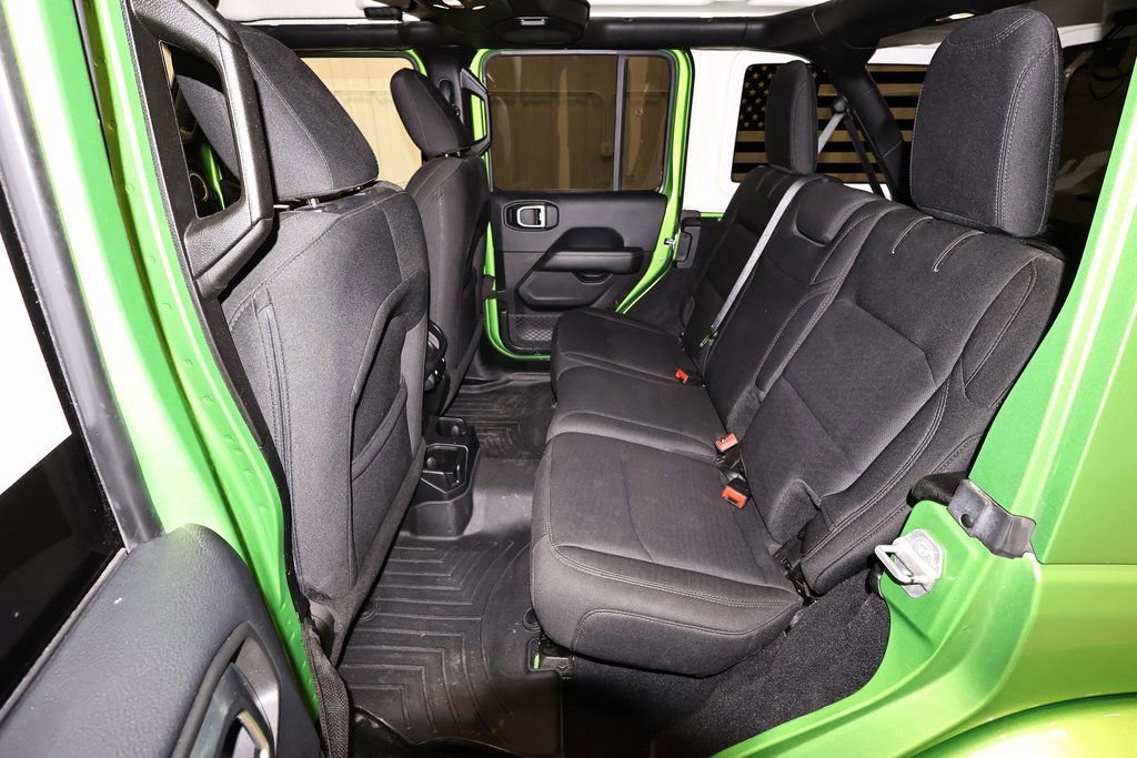 Used 2019 Jeep Wrangler Unlimited Sahara w/ Uconnect 4C Nav & Sound Group image 17