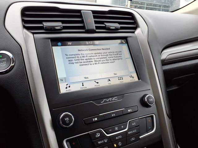 Certified 2019 Ford Fusion SE w/ Equipment Group 151A image 23