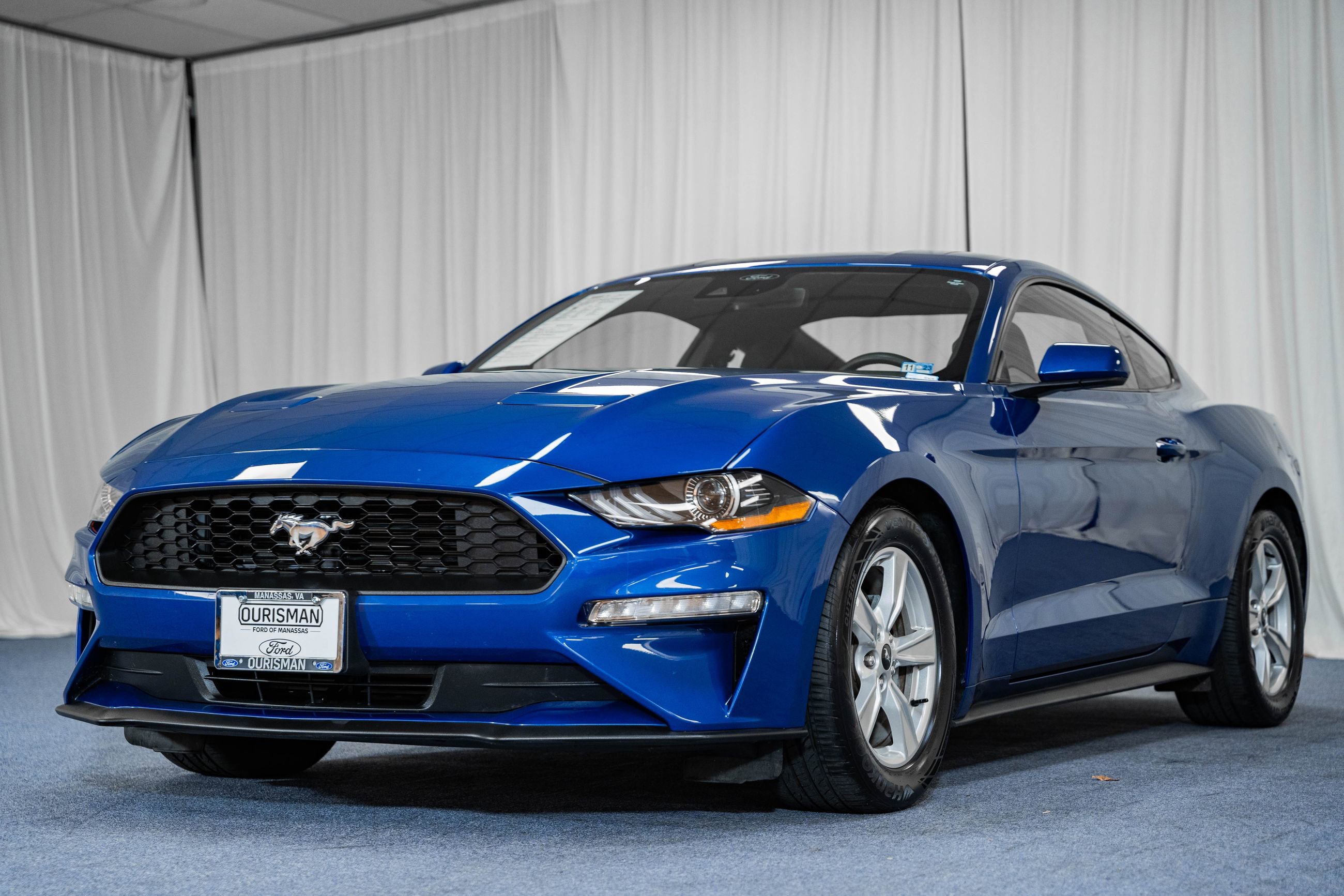 Certified 2022 Ford Mustang Coupe image 3