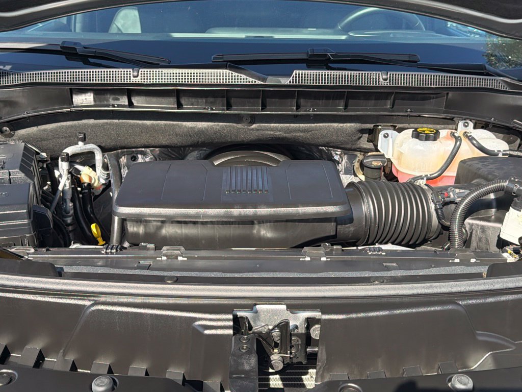 Used 2026 Chevrolet Suburban RST RWD image 37