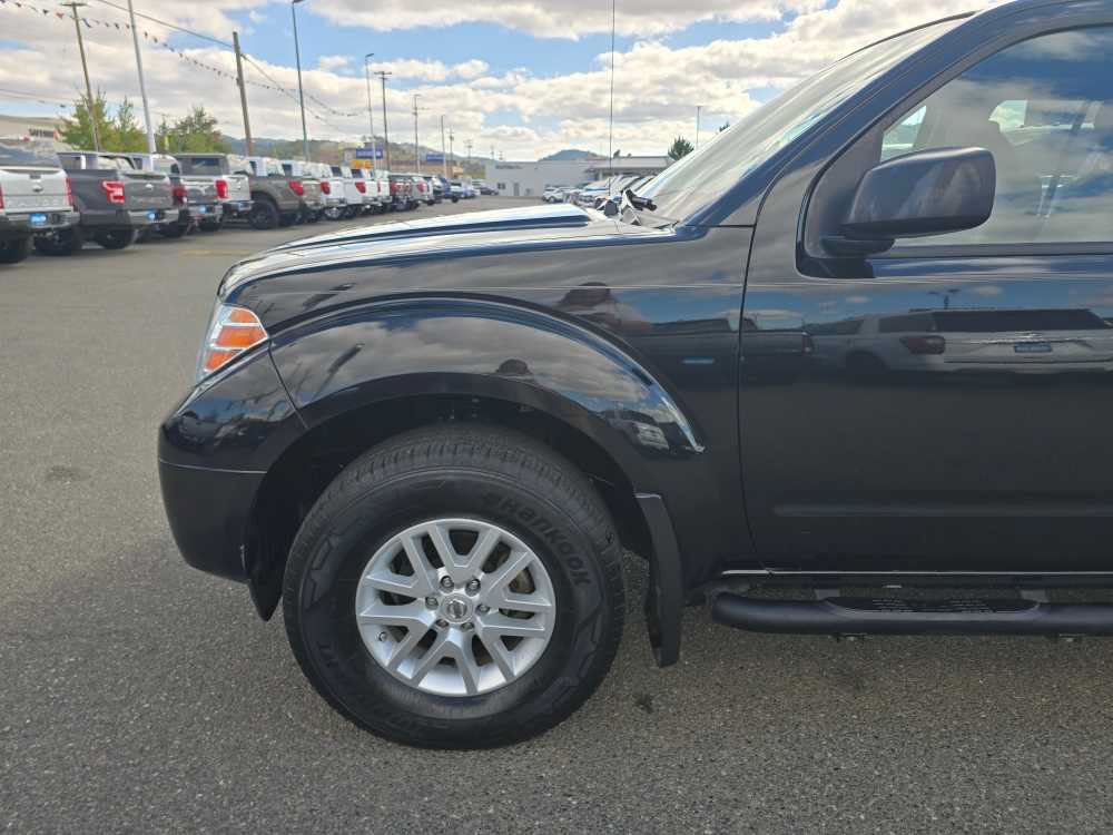 Used 2019 Nissan Frontier SV AWD/4WD image 18