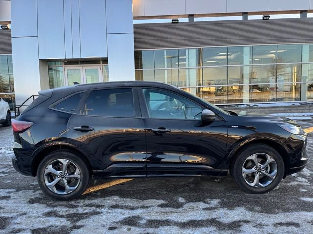 Certified 2023 Ford Escape ST-Line w/ Tech Pack #1 image 4