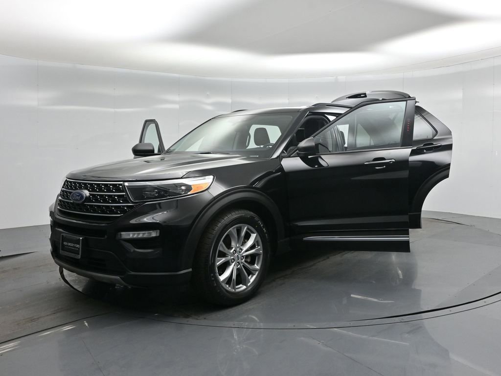 Certified 2020 Ford Explorer XLT w/ Equipment Group 202A image 54