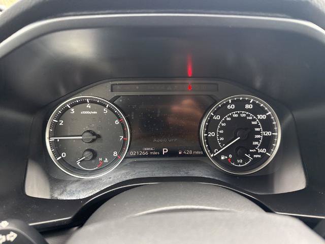 Used 2025 Mitsubishi Outlander AWD image 12