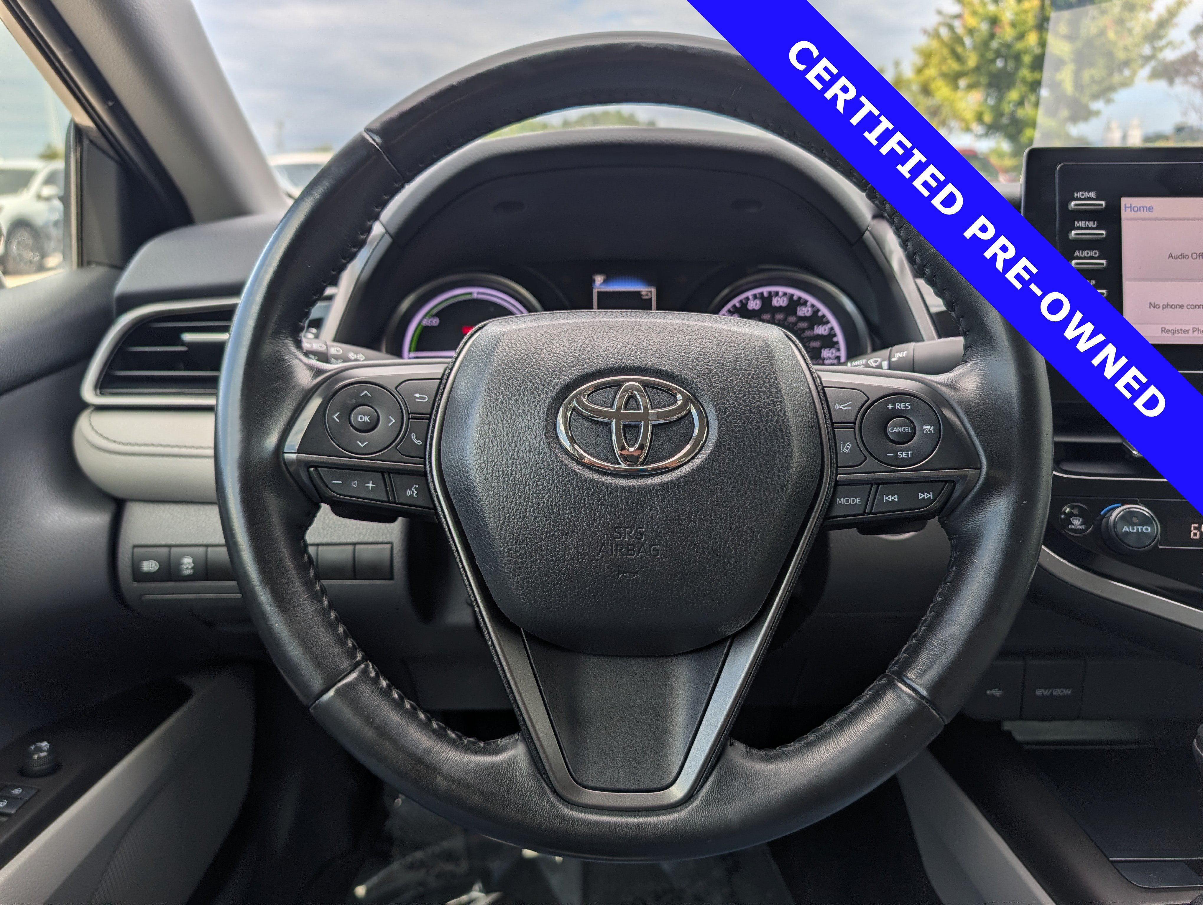 Used 2022 Toyota Camry SE FWD image 25