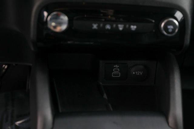 Certified 2025 Ford Escape Platinum image 38